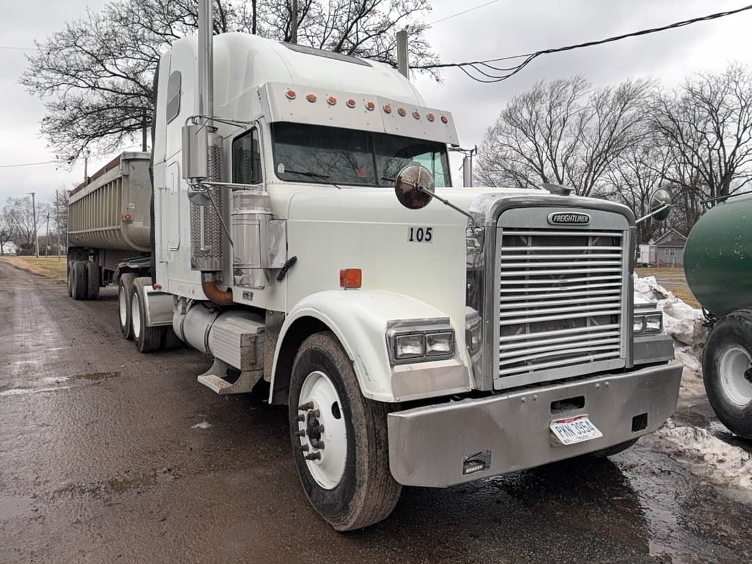 Image of Freightliner Classic XL Primary image