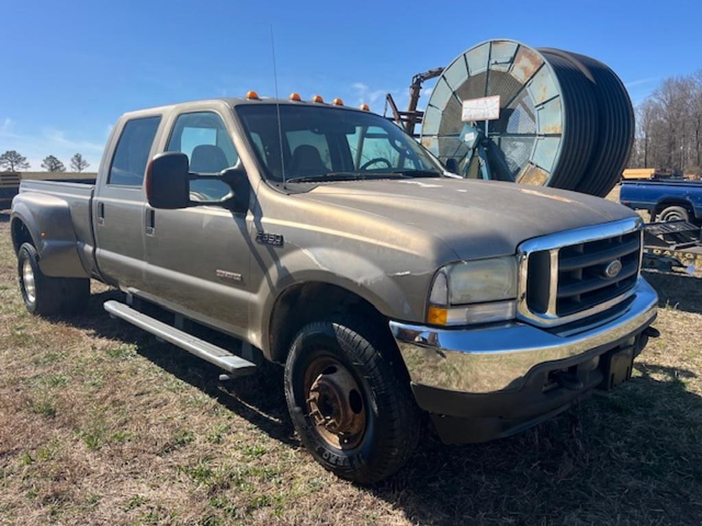 Image of Ford F-350 Primary image