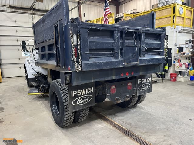Image of Ford F-650 equipment image 3
