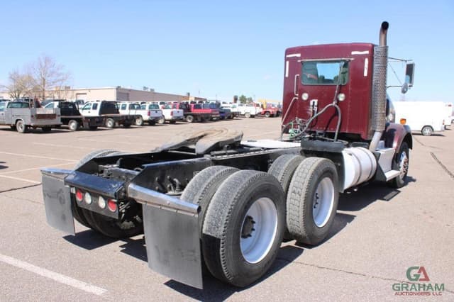 Image of Kenworth T800 equipment image 2