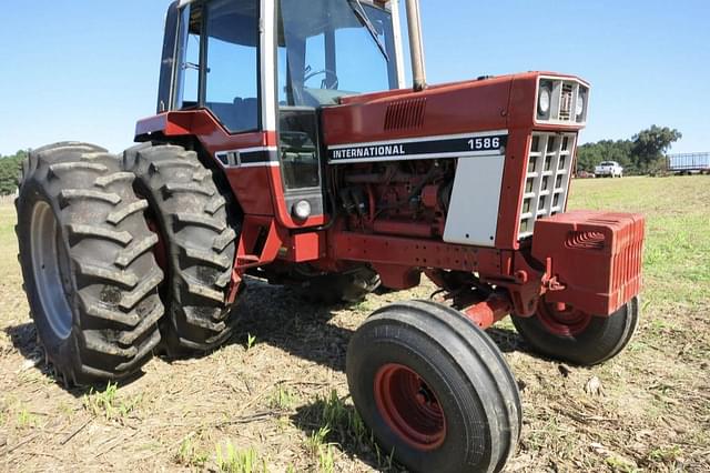 Image of International Harvester 1586 equipment image 1