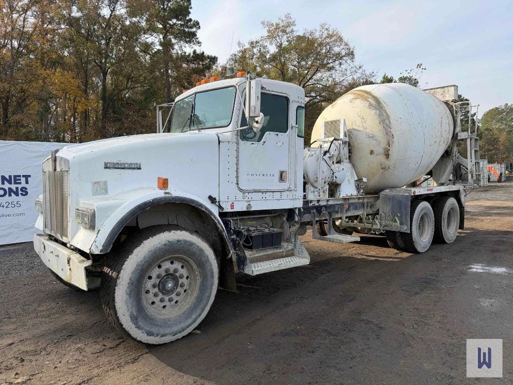 2002 Kenworth W900 Equipment Image0