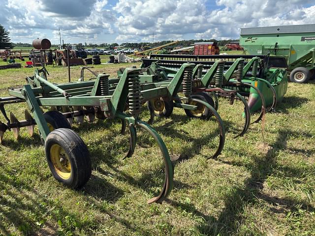 Image of John Deere 1710 equipment image 2
