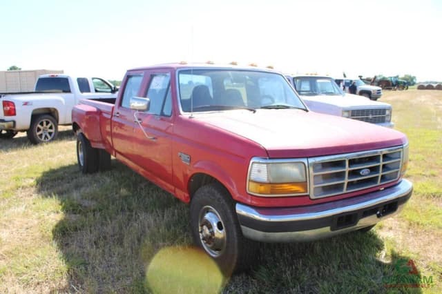 Image of Ford F-350 equipment image 1
