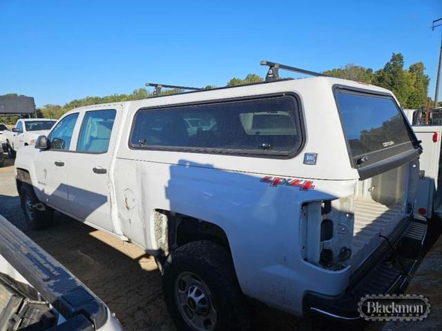 Image of Chevrolet 2500 equipment image 2