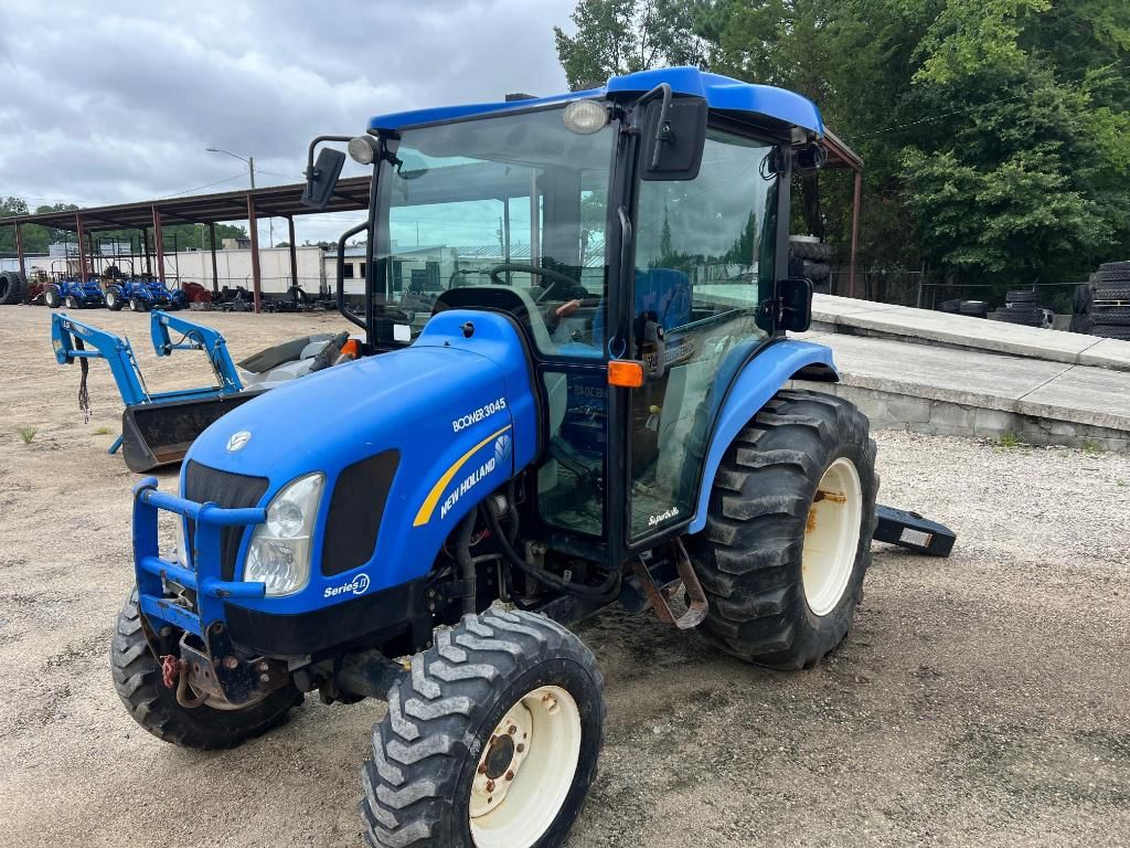 2012 New Holland Boomer 3045 Equipment Image0