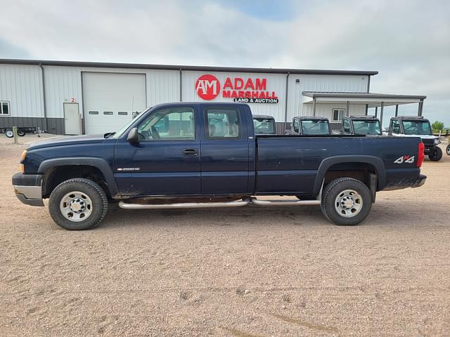Image of Chevrolet 2500 equipment image 4