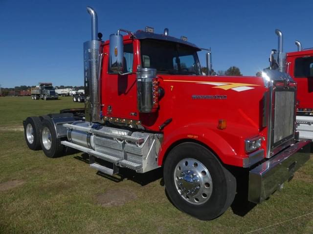 Image of Western Star 4900EX equipment image 1
