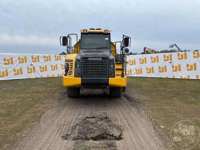 Image of Komatsu HM300-5 equipment image 1