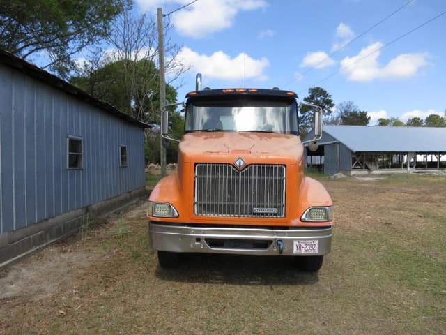 Image of International 9200 equipment image 3