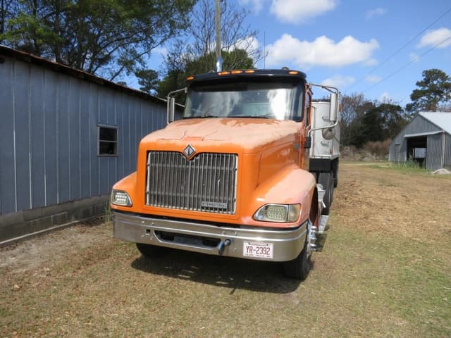 Image of International 9200 equipment image 2