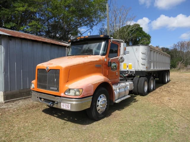 Image of International 9200 equipment image 1