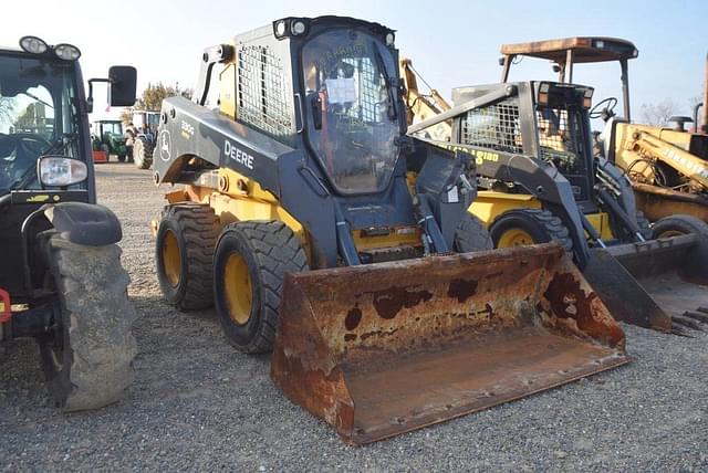 Image of John Deere 320G equipment image 3