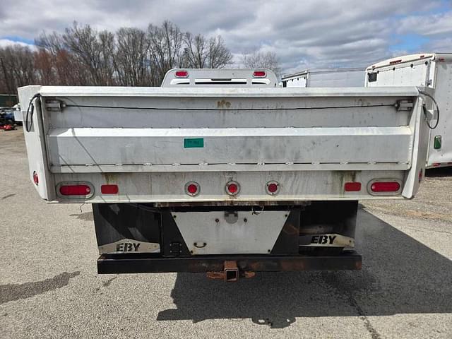 Image of Ford F-350 equipment image 4