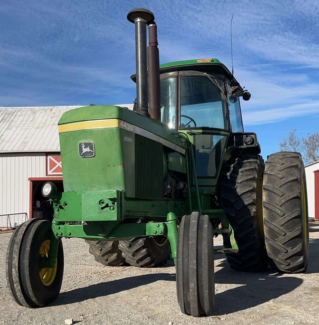 Image of John Deere 4430 equipment image 1