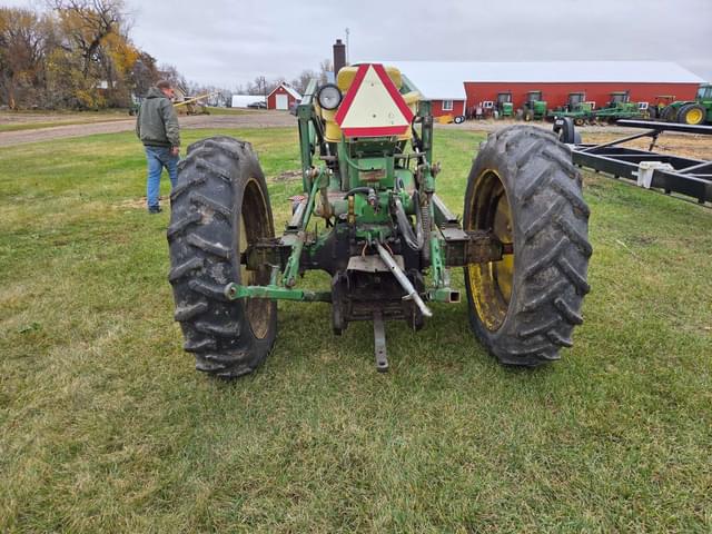 Image of John Deere 2010 equipment image 2