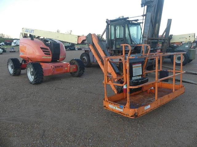 Image of JLG 600AJ equipment image 1