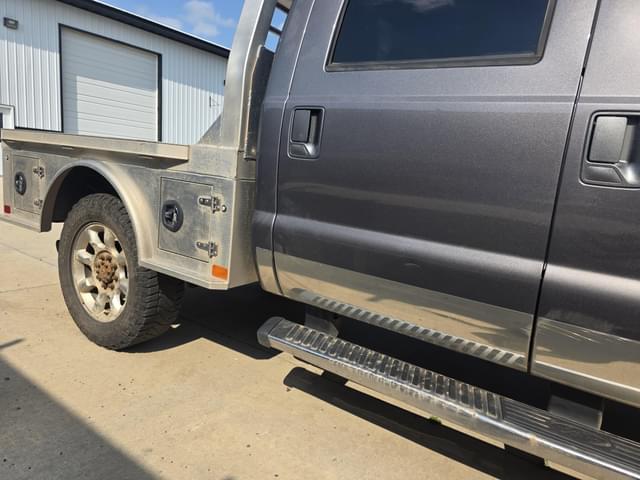 Image of Ford F-350 equipment image 4