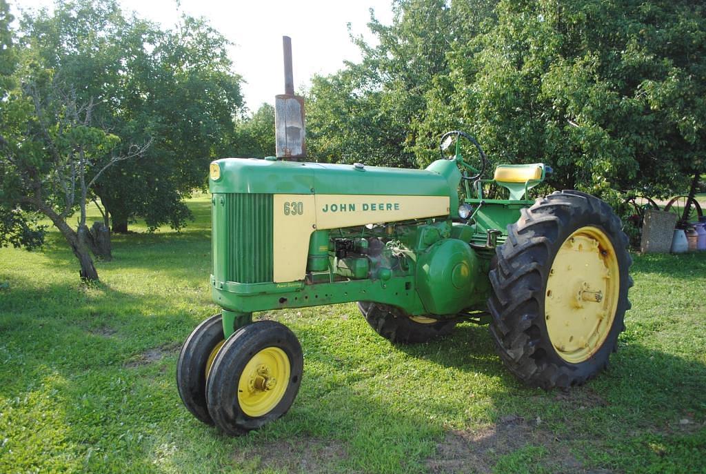 Image of John Deere 630 Primary image