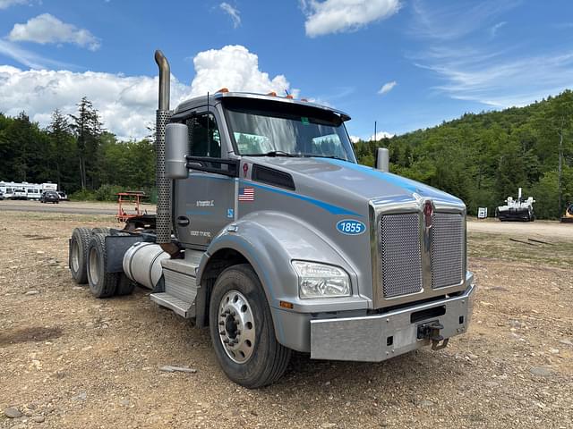 Image of Kenworth T880 equipment image 2