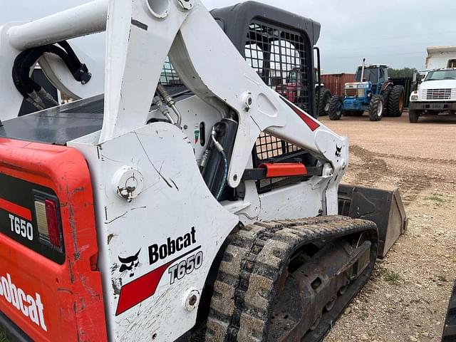 Image of Bobcat T650 equipment image 2