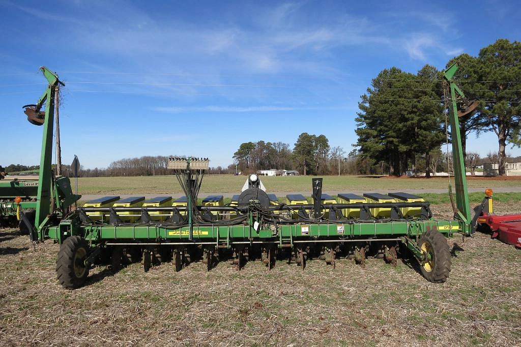 Image of John Deere 1730 Primary image