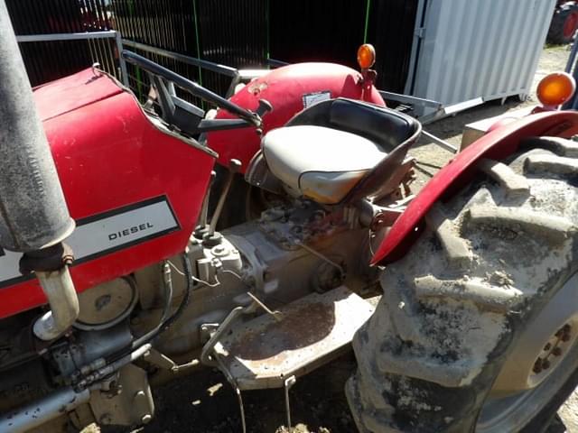 Image of Massey Ferguson 245 equipment image 4