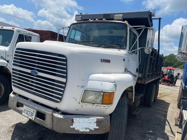 Image of Ford L9000 equipment image 1