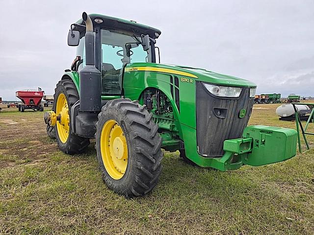 Image of John Deere 8310R equipment image 1