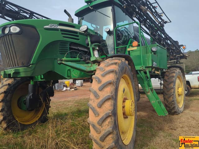 Image of John Deere 4720 equipment image 4