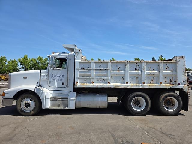 Image of Peterbilt 377 equipment image 4