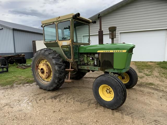 Image of John Deere 4020 equipment image 2
