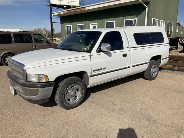 Image of Dodge Ram 1500 equipment image 2