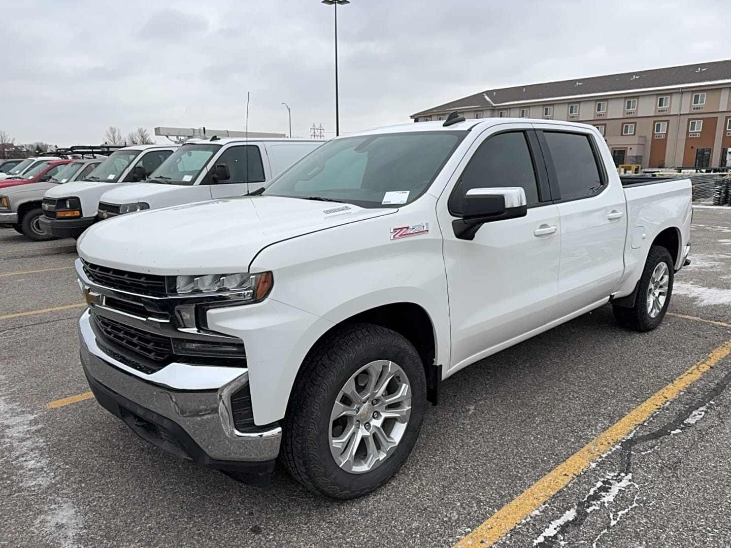 2020 Chevrolet 1500 Equipment Image0