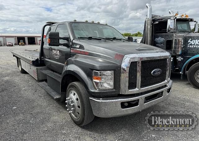 Image of Ford F-650 equipment image 1