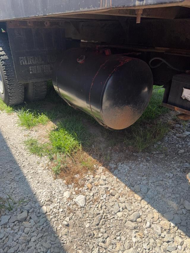 Image of Ford LN700 equipment image 3