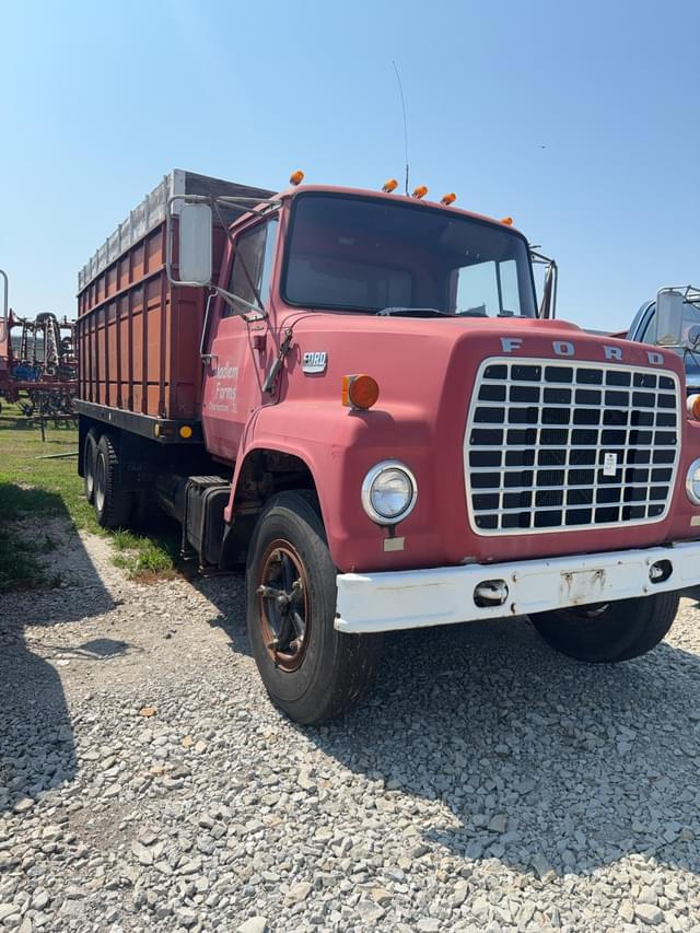 Image of Ford LN700 equipment image 1