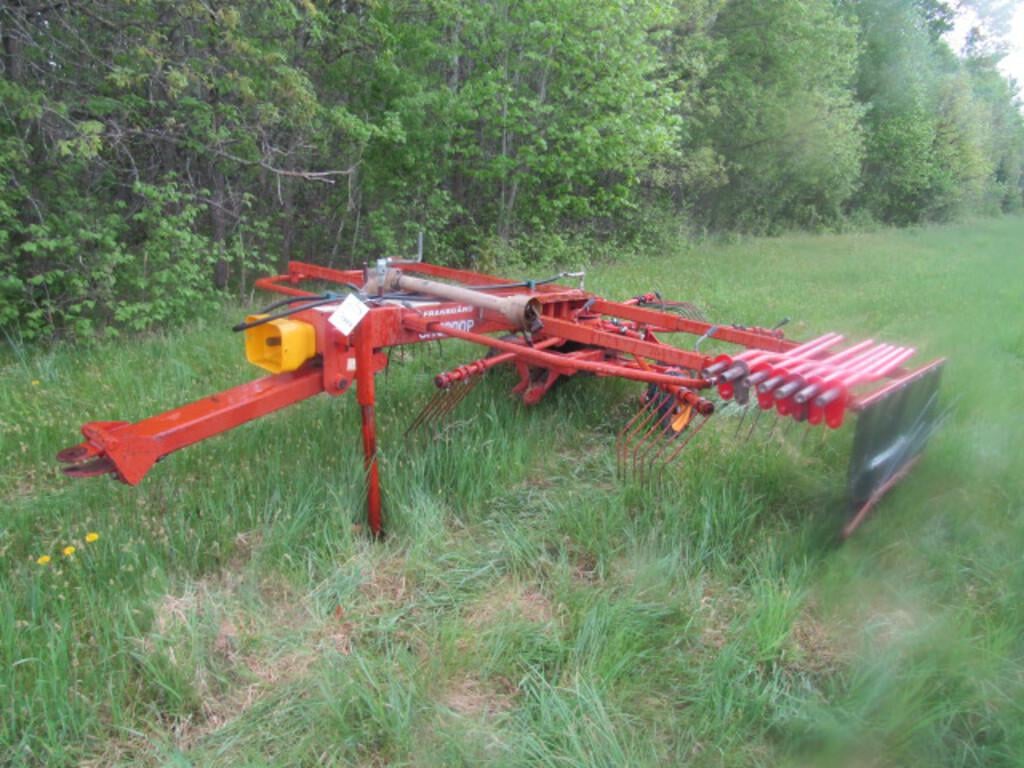 SOLD - 1923. Fransgard Model SR 3200 PTO Rotary Rake, 10 FT. Working ...