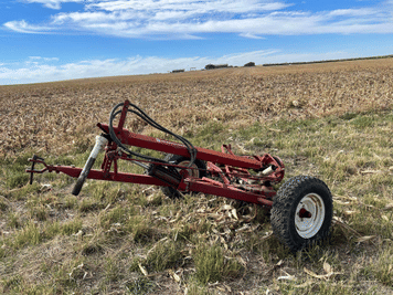 Main image International Harvester 100