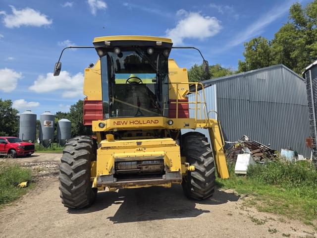Image of New Holland TR86 equipment image 4