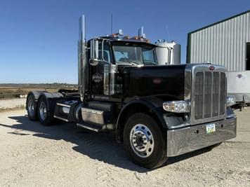 Main image Peterbilt 389