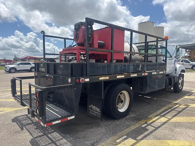 Image of GMC 6500 equipment image 3