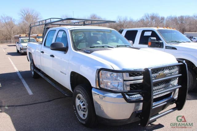 Image of Chevrolet 2500HD equipment image 1