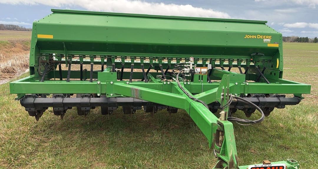 Image of John Deere 1590 Image 0
