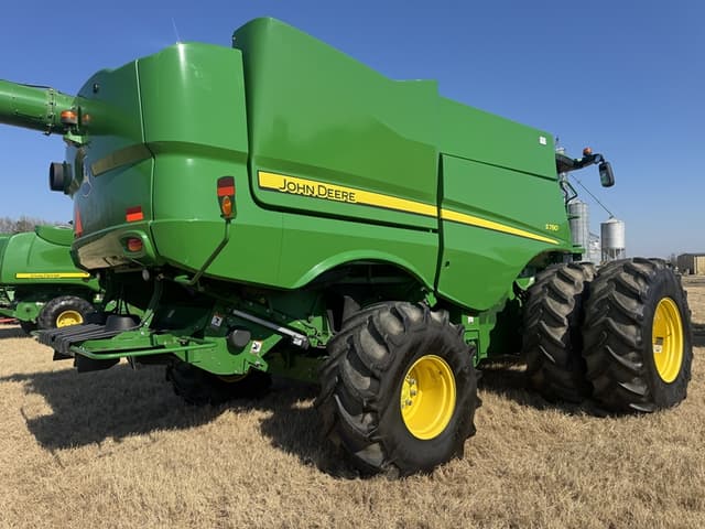 Image of John Deere S780 equipment image 4