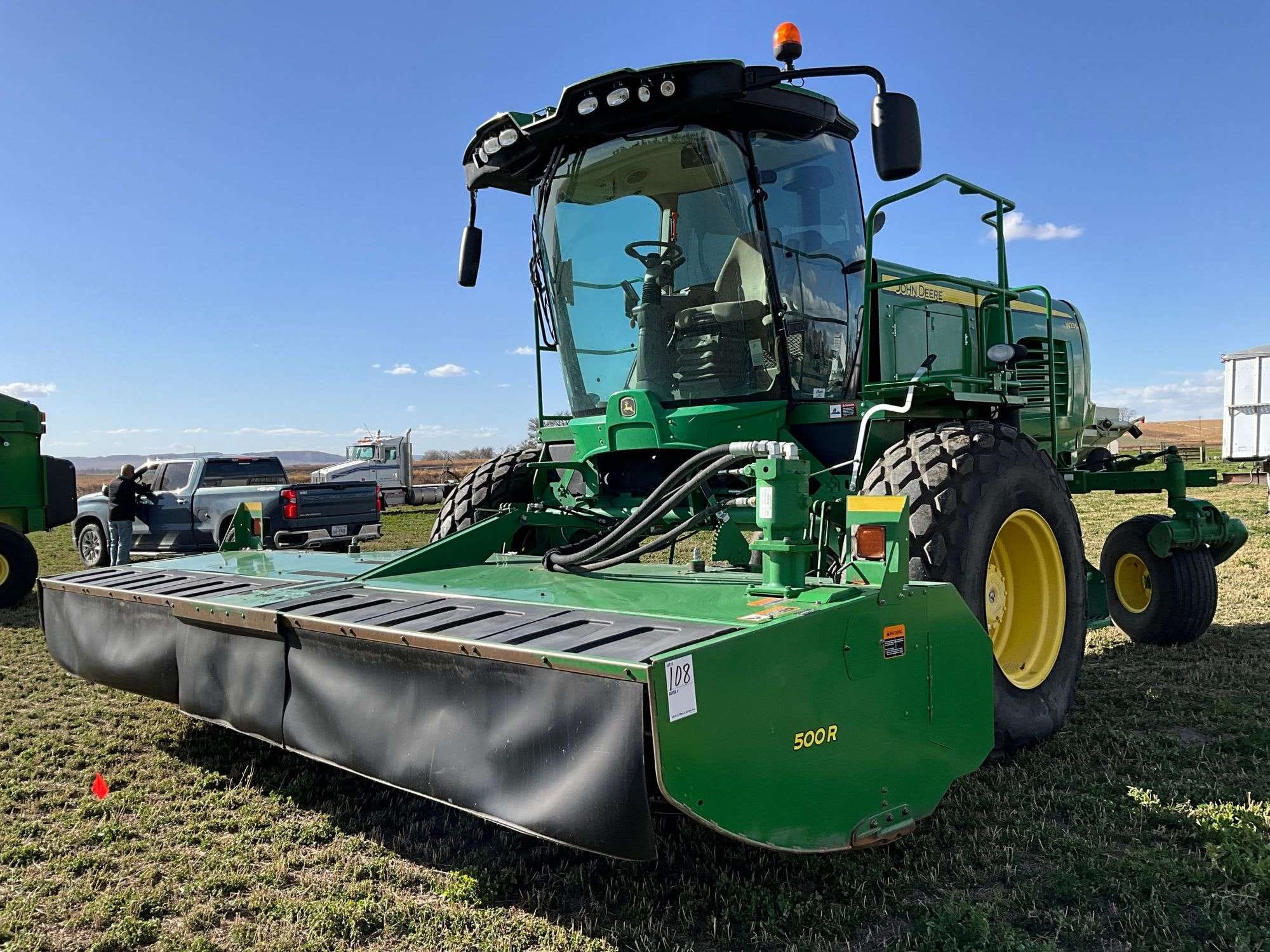 2015 John Deere W235 Equipment Image0