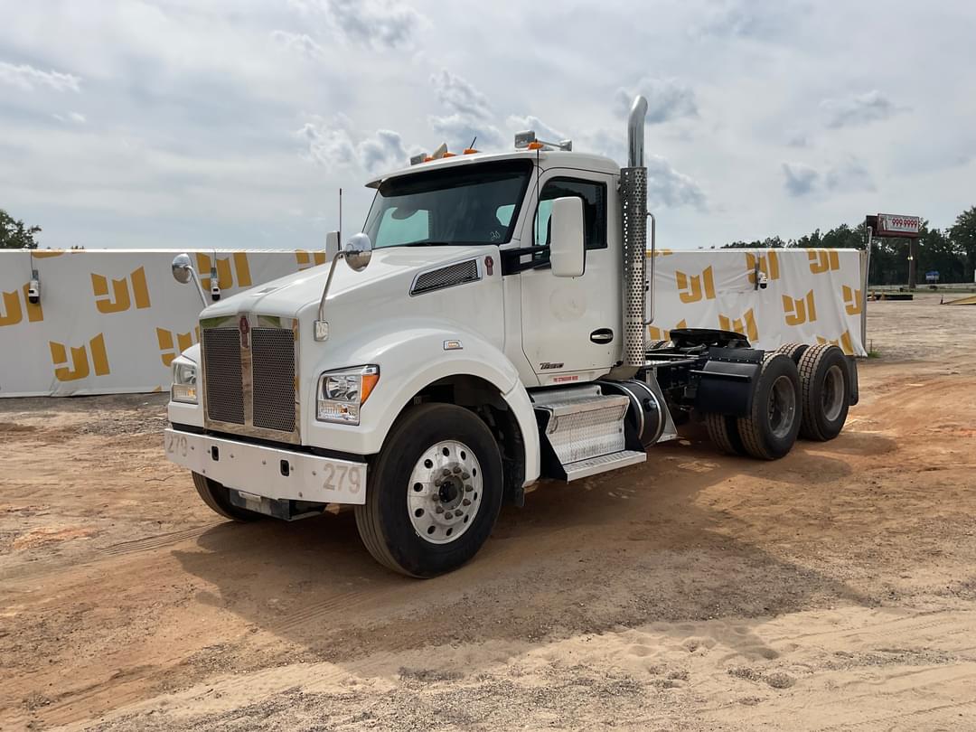 Image of Kenworth T880 Primary image