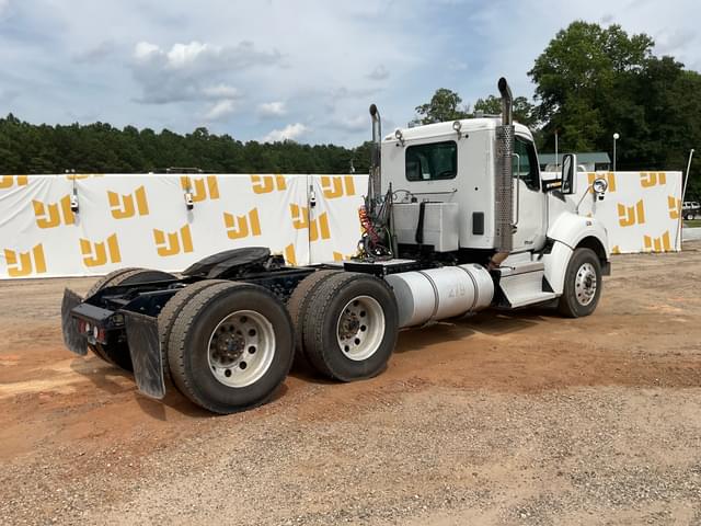 Image of Kenworth T880 equipment image 4