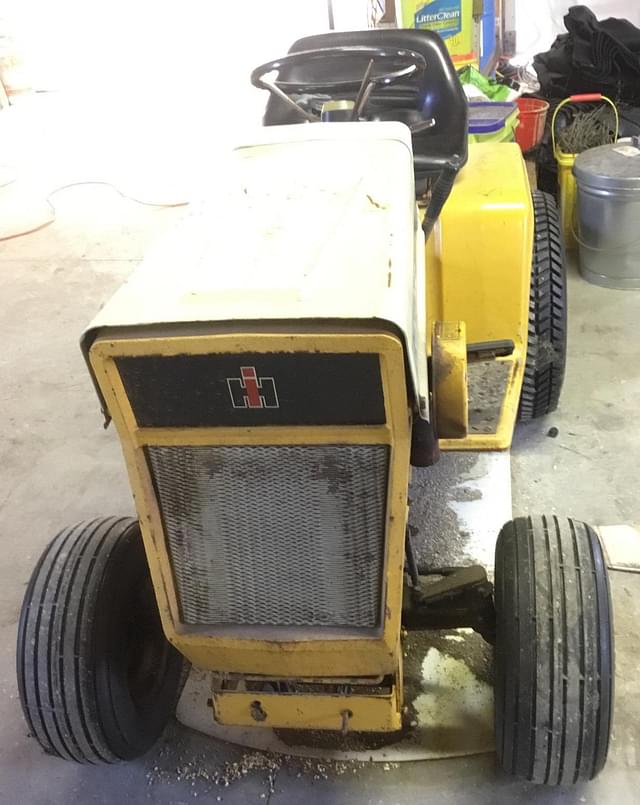 Image of International Harvester Cub Cadet equipment image 2