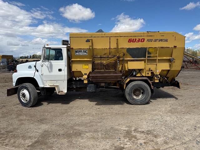 Image of Ford LN8000 equipment image 1